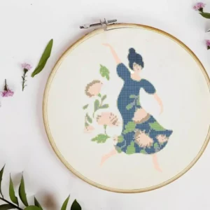 Point De Croix Moderne Femme qui Danse
