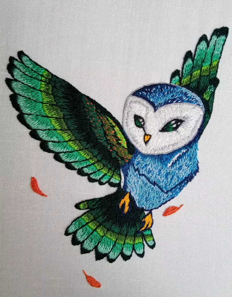 Chouette brodée à la main