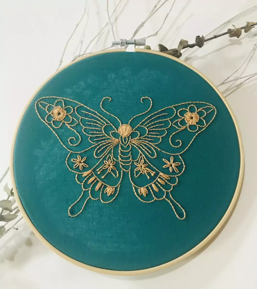 broderie papillon image principale