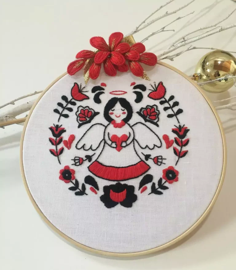 Broderie ange de Noel stumpwork