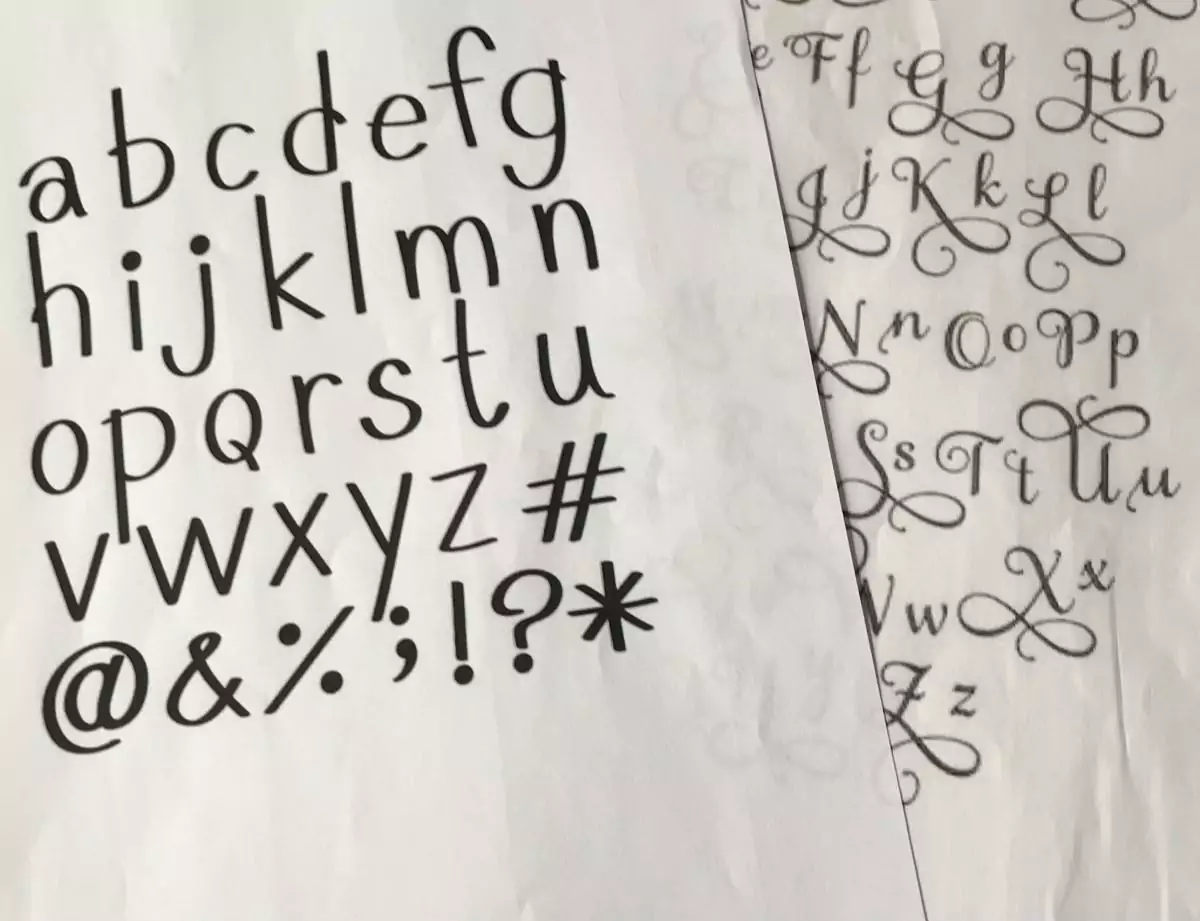 Cahier de broderie couronnes et alphabets – Image 5