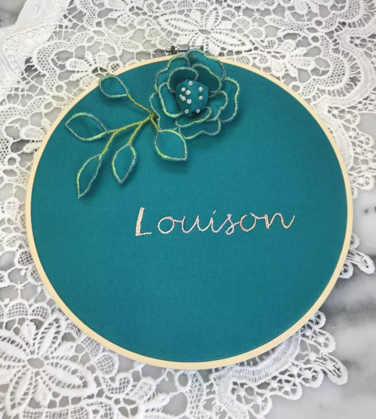 Broderie stumpwork prénom